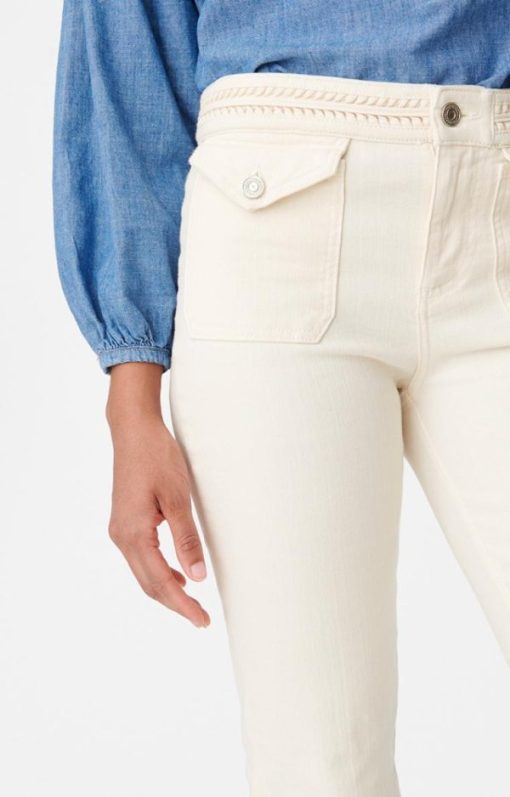 Theconfidenceoutfit.shop275598893e 4