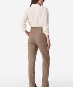 Theconfidenceoutfit.shop6abcdcaffd 6