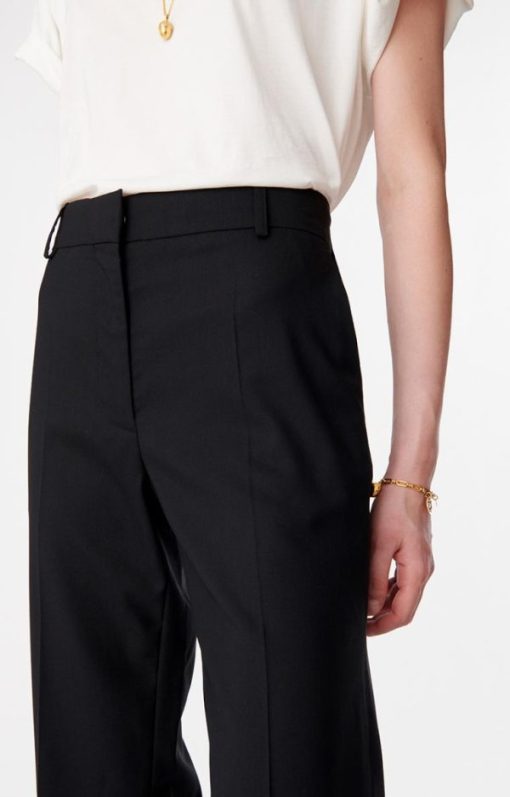 Theconfidenceoutfit.shop702d610e26 4